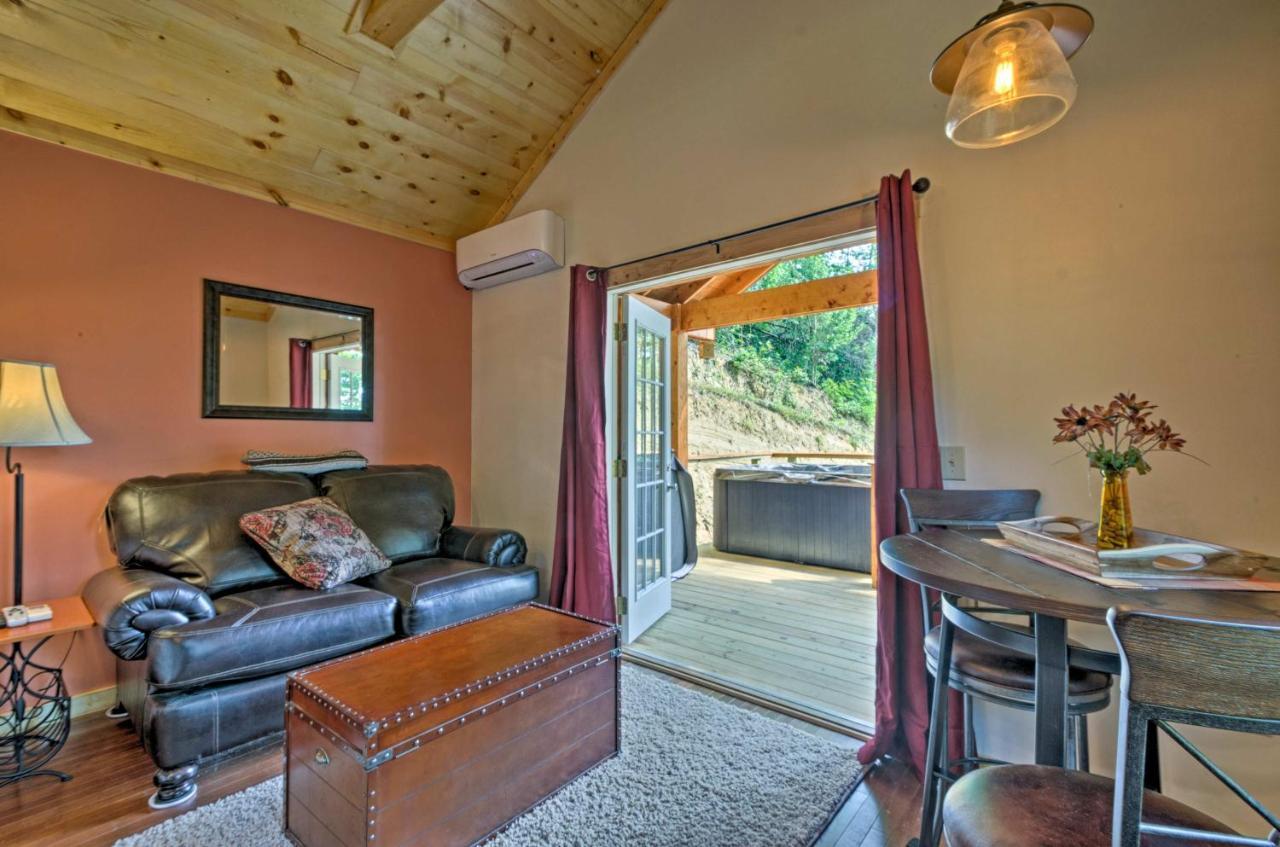 Bryson City Studio With Hot Tub - Near Nantahala! المظهر الخارجي الصورة